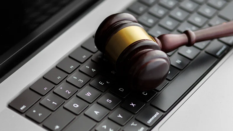 FTC and State Regulators Sue Hims & Hers Over Allegations of Deceptive Billing and Health Privacy Violations