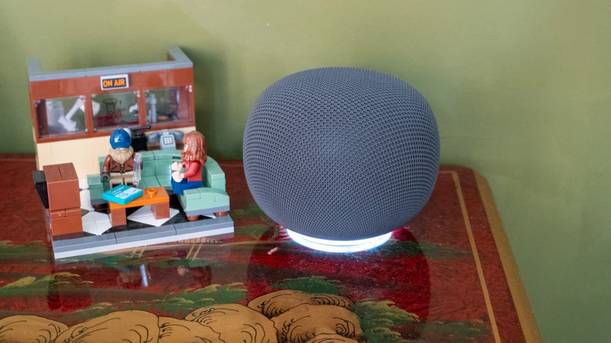 Google Home Speaker Review: Promising Hardware Hampered by an Underperforming AI Assistant