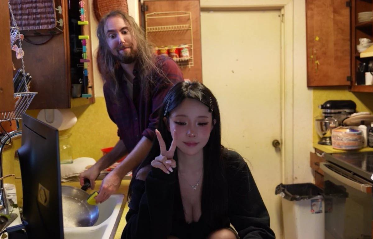 The Digital Discourse Surrounding the Rumored Relationship Between Streamers Asmongold and Kaise: A Cultural and Social Media Analysis