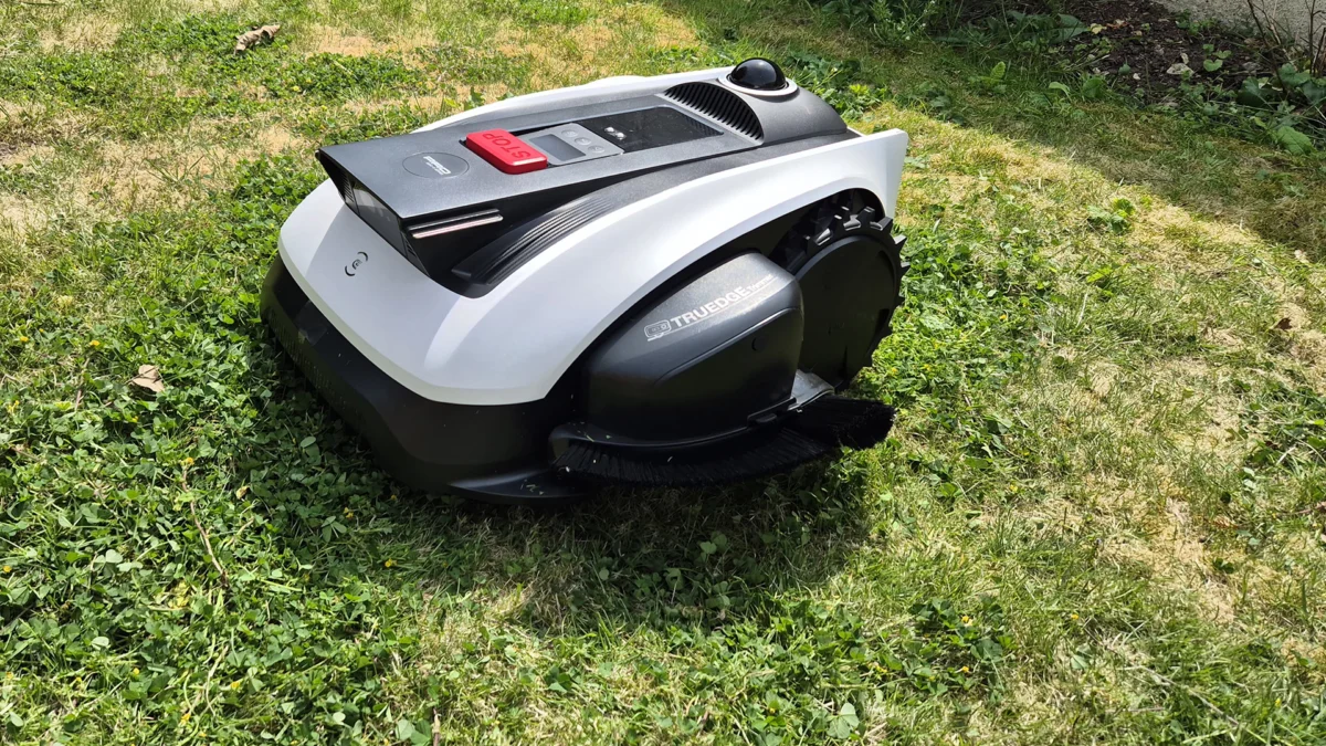 Ecovacs GOAT O1200 LiDAR Pro: A Leap Forward in Robotic Lawn Care with Innovative Edge Trimming Technology