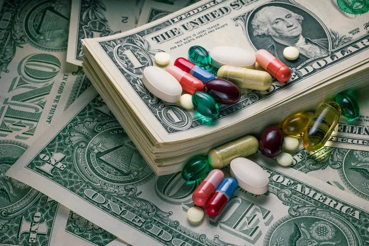 HHS Revives Controversial 340B Rebate Pilot Program Targeting Medicare-Negotiated Drugs Amid Growing Legal and Operational Concerns