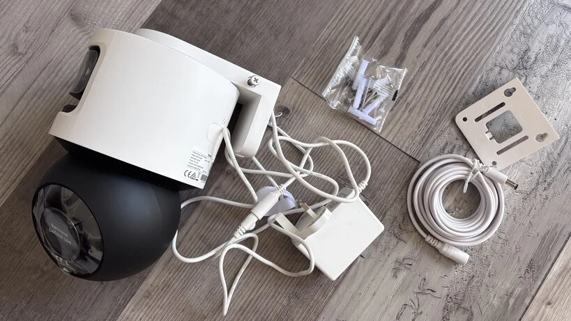 The Reolink OMVI 3i WiFi Delivers Unprecedented Panoramic and PTZ Surveillance for Large Outdoor Spaces