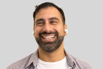 AI as a 95% Human Equivalent: Copywriting Guru Neville Medhora Challenges Industry Skepticism