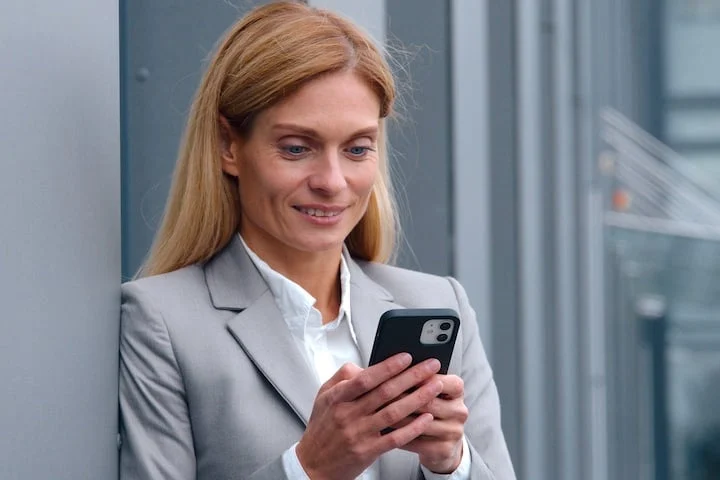 Navigating the New Frontier: How E-commerce Merchants Can Ensure AI Shoppers Find Their Products